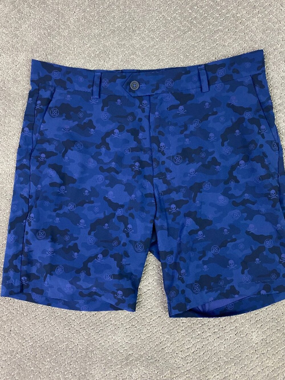 G/Fore Shorts Men's 34 Blue Camo Skull Print Maverick Hybrid 4 Way Stretch Golf